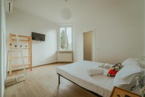 Essential White Apartment