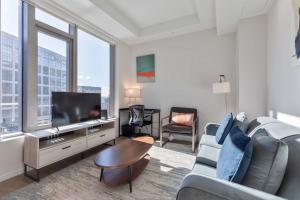 Luxury Modern Apt Heart of Seaport