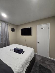 Private Queen Room Guesthouse near Stone Mountain