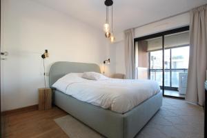 PROCHE CARLTON One bedroom Apartment