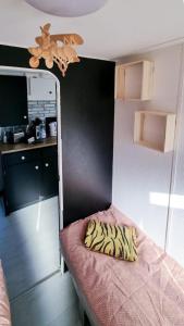 Mini Mobile Home - Cozy by the sea