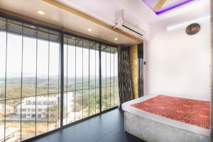 Serene and comfortable stay in Goregaon east