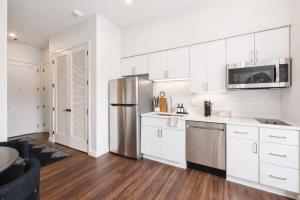 Heart of Music Row Walk to Vanderbilt & More