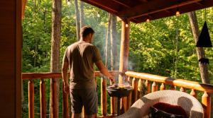 Smoky Hollow Hideaway