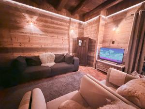 Cosy, luxury apt in quiet hamlet, four stars