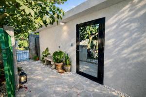 La Casita Inn Bustamante