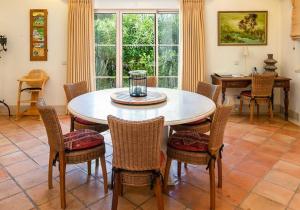 Traditional property with pool nice large garden