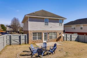 Quiet Suburban Huntsville Home: 8 Mi to Madison!