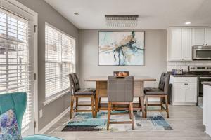 Quiet Suburban Huntsville Home: 8 Mi to Madison!