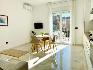 CORSO 42- Design moderno e comfort per 4