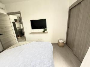 Refugio Tropical con Piscina en Panorama