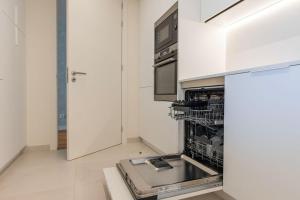 Luxury seaview Bayline