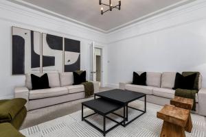 Stirling Edwardian House - Fireplace,Garden,Parking