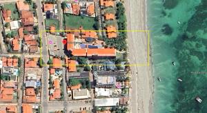 Piscina e Beira Mar, Flat Pé na Areia