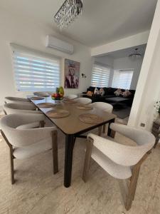 Dene Hollow Oroklini