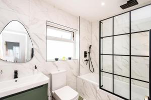 Spacious Hove Home Garden Room and Parking - FHouse