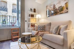 Lovely Studio near Madrid’s Main Avenue Cibeles