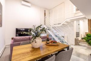 Charming City-Center Duplex in Madrid