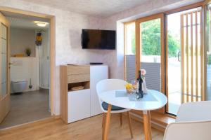 Harzträume 2 - Apartment für Familien & Freunde, 2 Schlafzimmer, Altstadtnah, Brockenbahnblick & Parkplatz