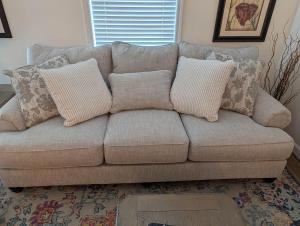 Captivating 4 bedroom House with Double Balconies and a Community Pool-Angler Villas 3