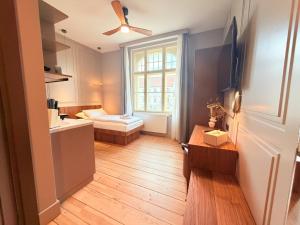 Amaroo - Boarding & Serviced Apartments "Regia"