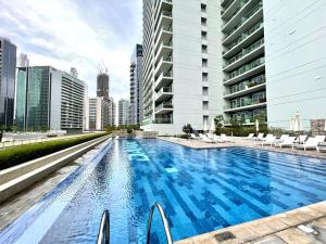 Chic 1BR With Burj Views And Near Dubai Mall