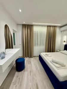 Azure Nest Apartment