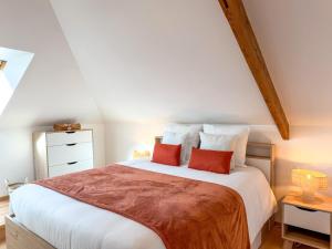 LEmbellie à 150m de la mer - poêle à bois - paisible