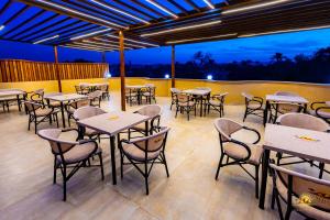 Solis Pyramids Hotel