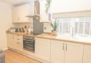 Walworth Castle Cottage