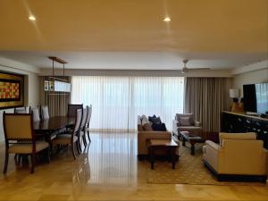 Luxury One Bedroom Suite Ocean View - Casa del Mar