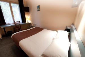 Hotels Le Chatel : photos des chambres