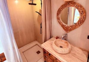 Cheerful Luxury Camp