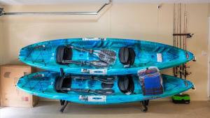 Dockside Paradise - Waterfront, Boat Dock, Swimming Pool and Spa