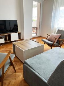 Lelas Central Apartment