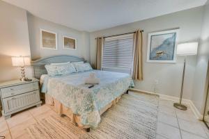 Sea Pointe 2BR Condo Oceanview, Views, Large Condo