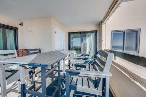 Sea Pointe 2BR Condo Oceanview, Views, Large Condo