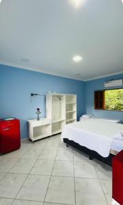 Casa Ampla com4 Suítes Na rua da Praia