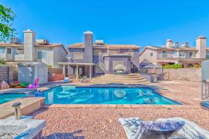 Spacious Home free early check-in if available!