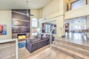 Spacious Home free early check-in if available!