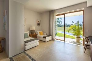 Luxury Poolside Condo in Gated Punta Mita