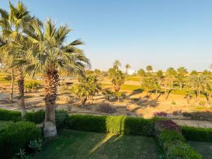 3BDR Beachside Chalet in Einbay Sokhna l Golf view