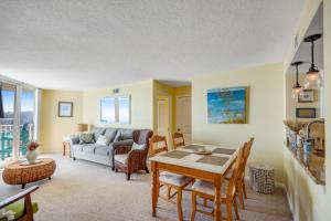 NTBSR1203 St Regis 1203 - Just Beachy