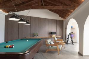 Villa Kalliston - 4000m2 of Elevated Living