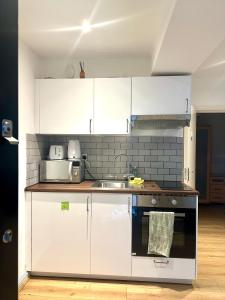 Stylist Kensington Studio