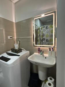 Modern apartment with balcony and Pool View