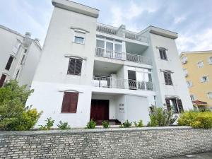 Apartments in Jadranovo 42068