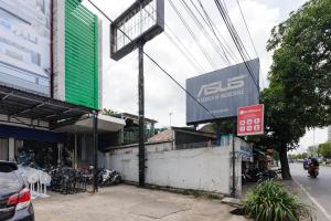 RedDoorz Syariah near Q-Mall Banjarbaru