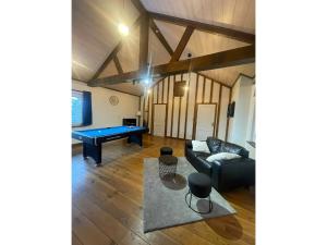 Modern Chalet in Sougné-Remouchamps near Forest