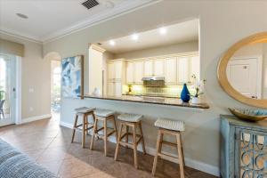 3B Beachfront Condo - Heated Pool & 18ft Balcony